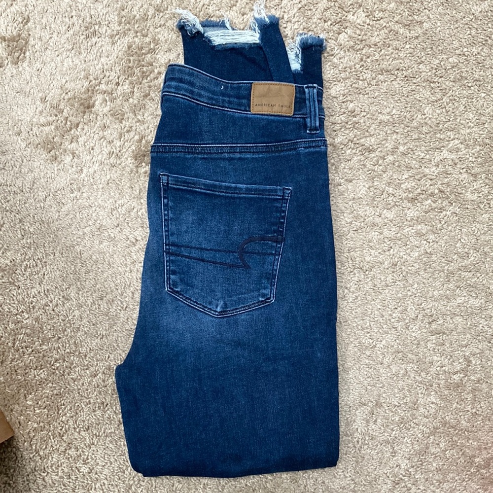 High waisted destructed jeggings